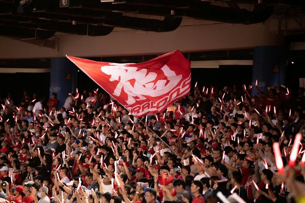 Utiliser des haltères pour le Bench press : pour ou contre ?